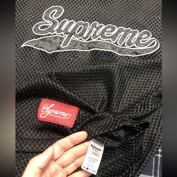 Supreme - Picture 4 of 8